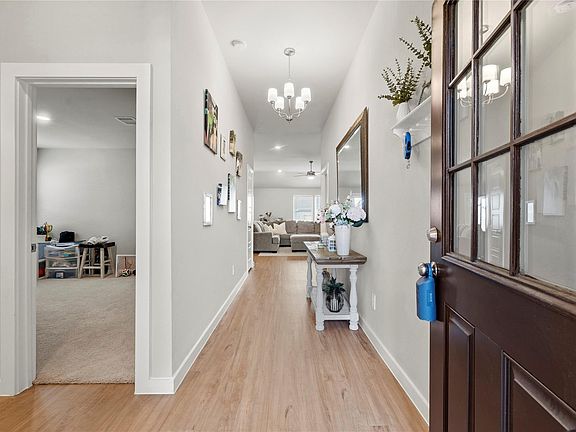 3rd image of 432 Ridge Palm Rd