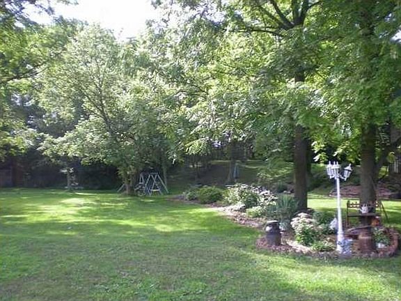 4th image of 10440 E State St #28/67