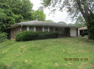 7605 Woodcliffe Dr, Belleville, IL