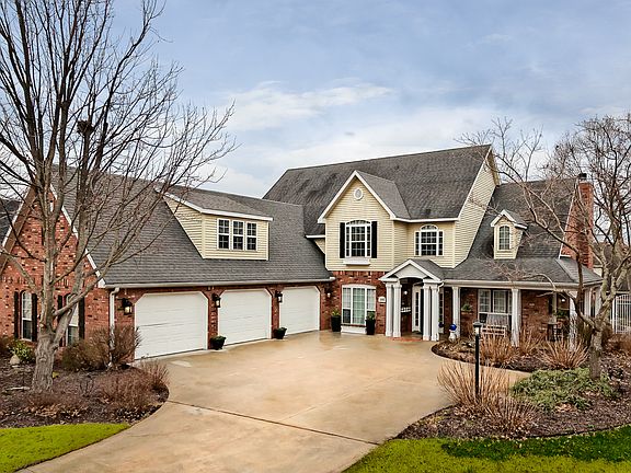 4th image of 2490 N Middleton Way