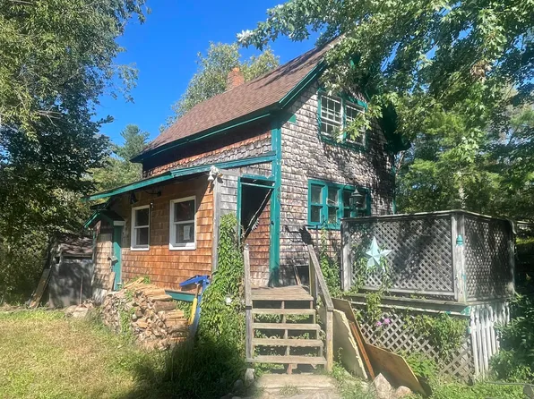 44 Deer Hill Road, China, ME 04358