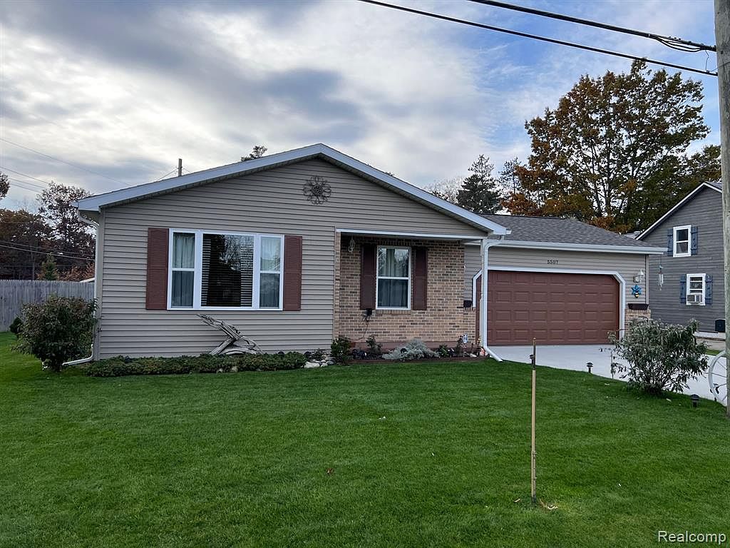 5507 Lakeshore Rd, Fort Gratiot, MI 48059 Zillow