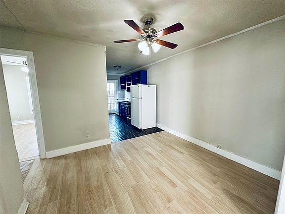 4th image of 1 Sidney St #1