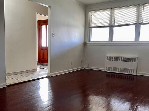 5th image of 1225 E 92nd St #1