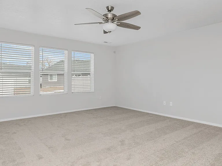 1786 E Kentucky Ave — Photo 5