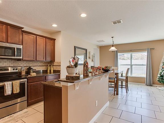 2nd image of 374 Granada Blvd