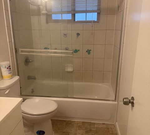 4th image of 1253 E St #1253