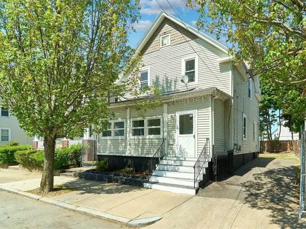 55 Lowell Ave, Providence, RI 02909