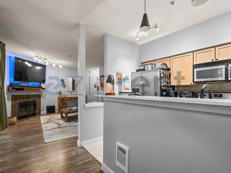 18930 Bothell Everett Hwy #E201 — Photo 6