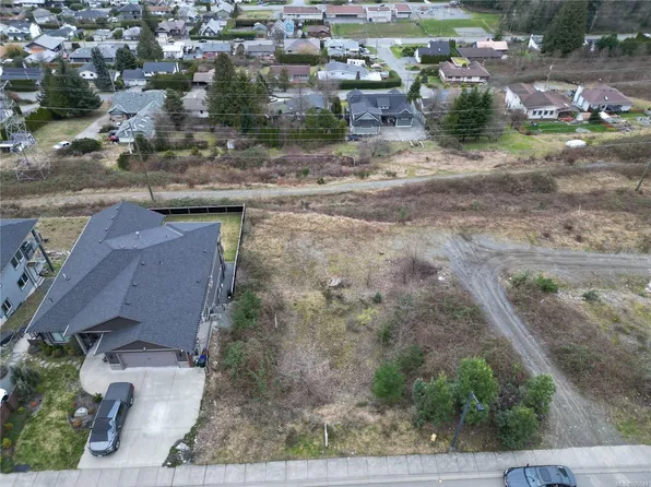 427 Thetis Dr, Ladysmith, BC V9G 0A8