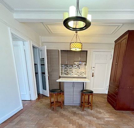 3rd image of 5 Tudor City Pl APT 919