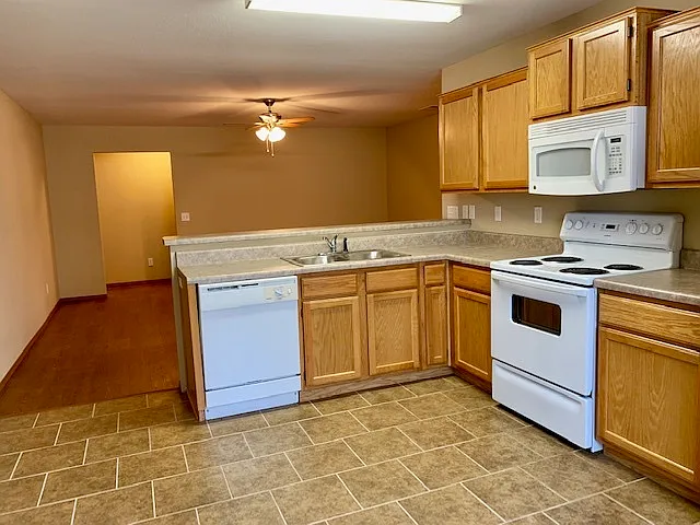 4300 SW Broadstone Ave #1 — Photo 10