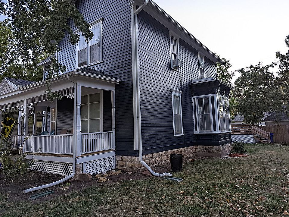 2nd image of 119 N Chestnut St