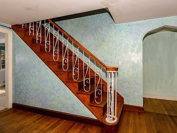 First Floor Stairway
