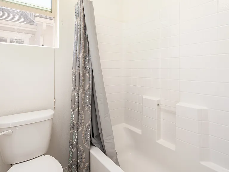 2084 Blue Oak Ln — Photo 16