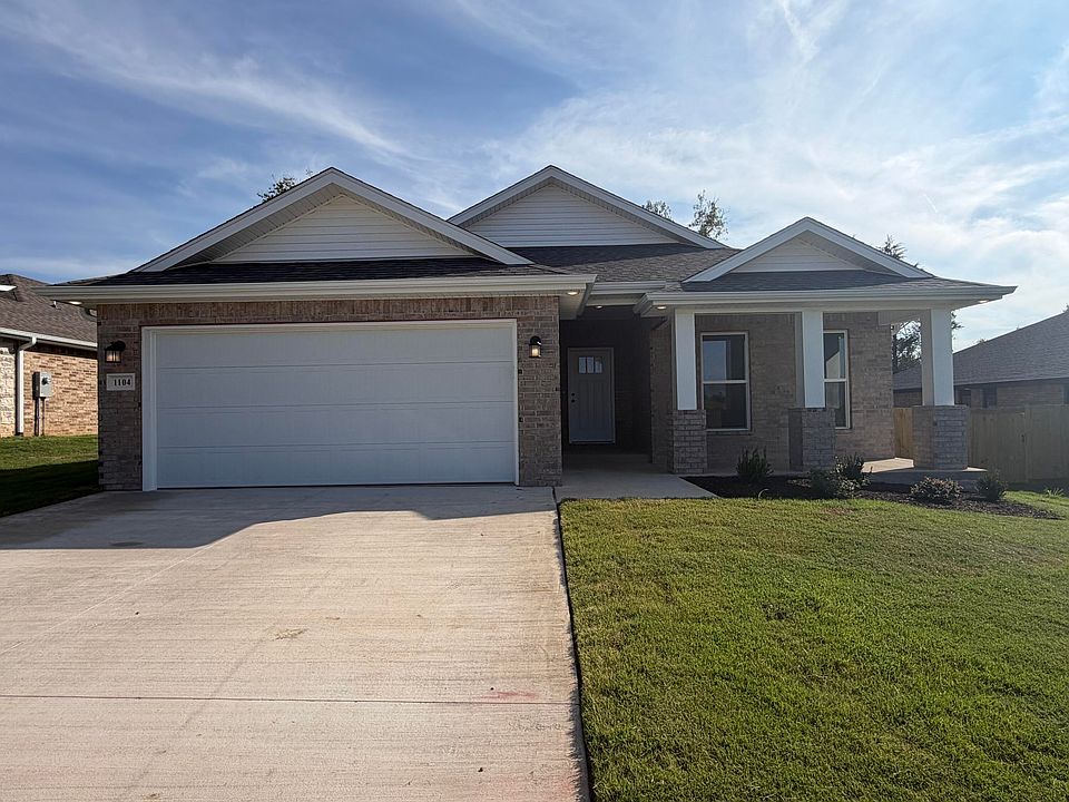 1st image of 1104 W Ragweed Court