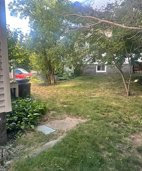 100 Bayfield Rd N — Photo 24