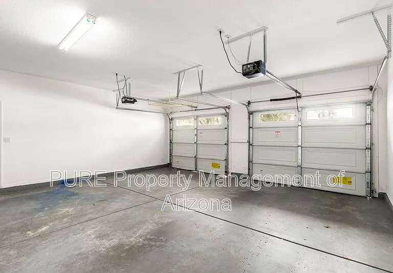 17753 W Caribbean Ln — Photo 9