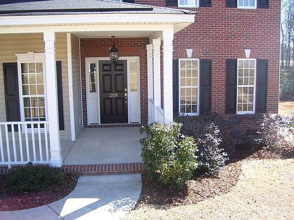 3rd image of 128 Longtown Place Dr