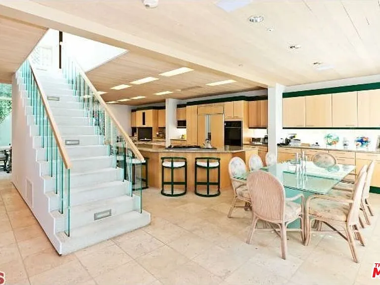 31709 Sea Level Dr — Photo 3