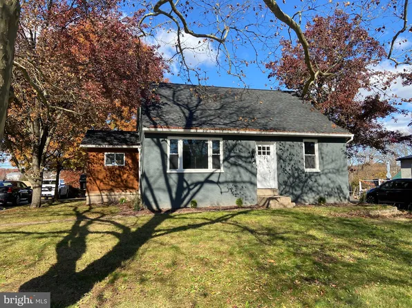 143 Maple Ave, Collegeville, PA 19426