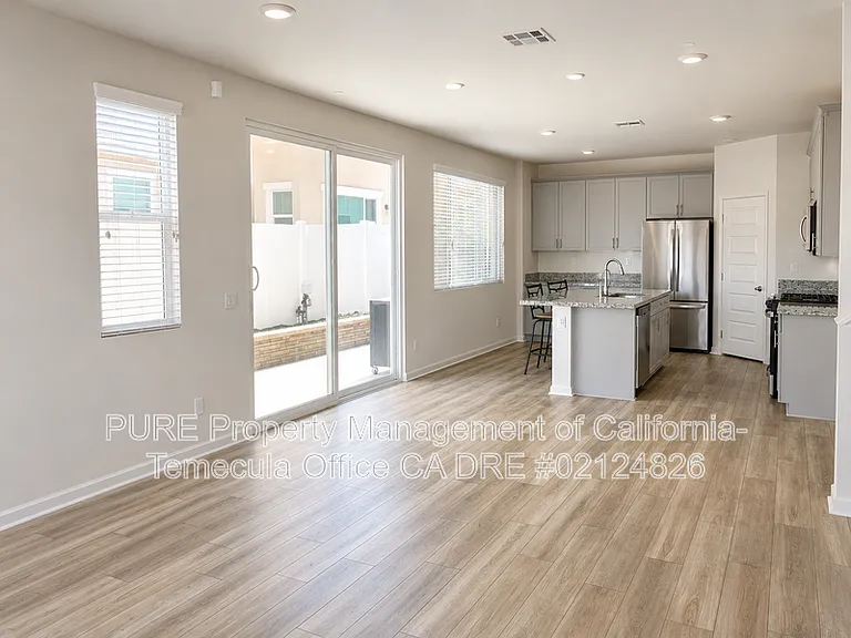 28235 Ashtree St — Photo 3