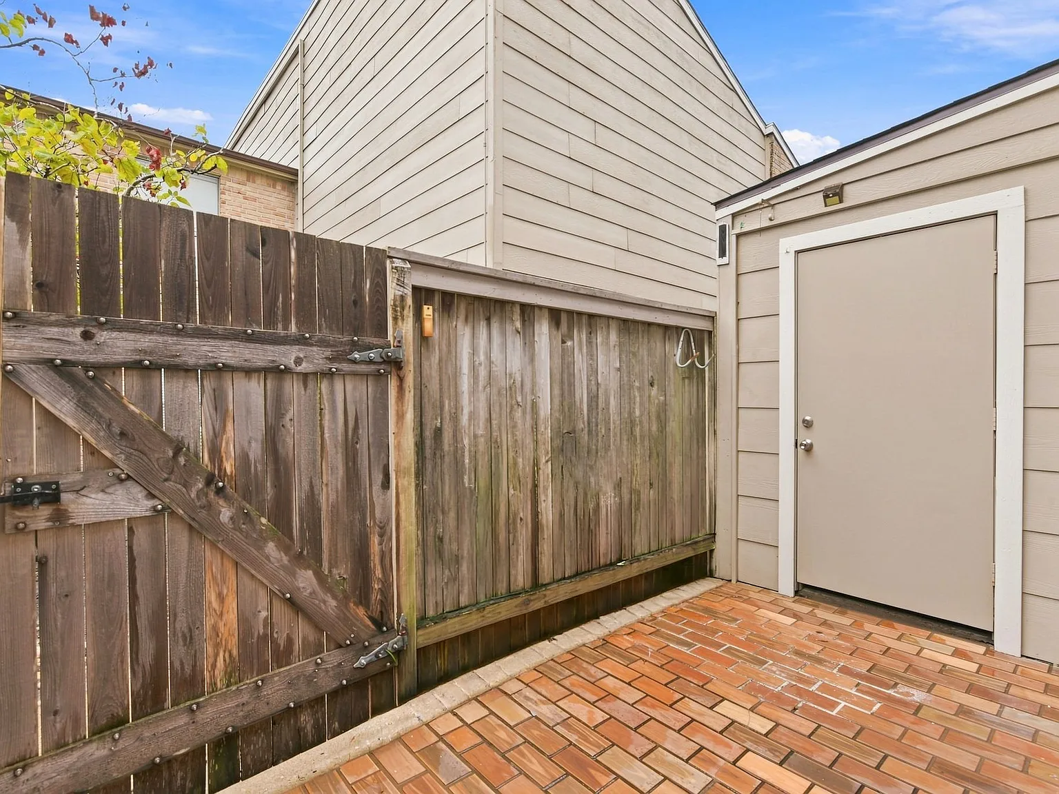 1 bed, 780 sqft, $995 — Photo 3