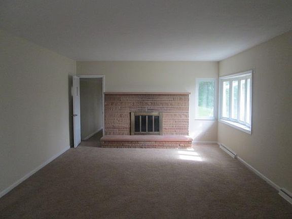 4th image of 1431 Sheridan Dr