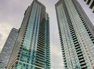 18 Harbour St #611-C01, Toronto, ON M5J 2Z6