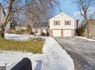9809 Meadowcroft Ln, Gaithersburg, MD 20886