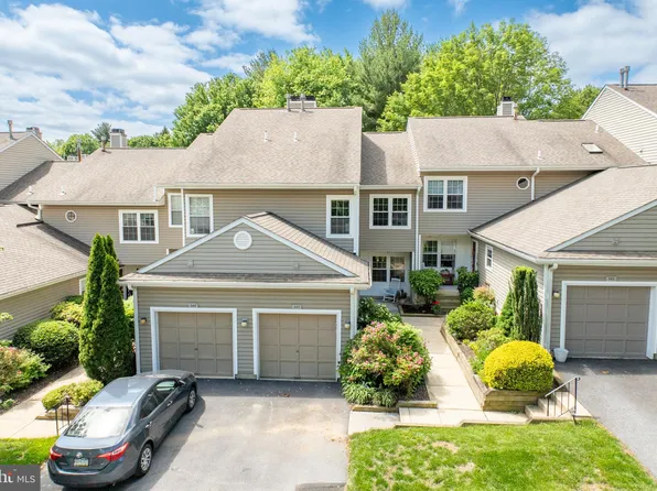 343 Danbury Ln #343, Glen Mills, PA 19342
