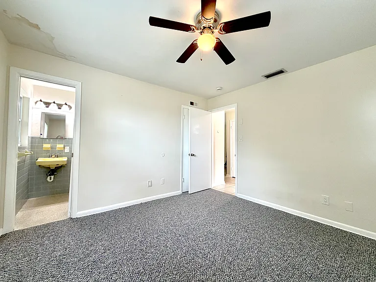 208 Plumosa Dr — Photo 11