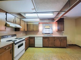 8875 Casey Dr, Beaumont, TX 77707