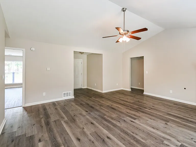13183 Sandbourne S — Photo 4