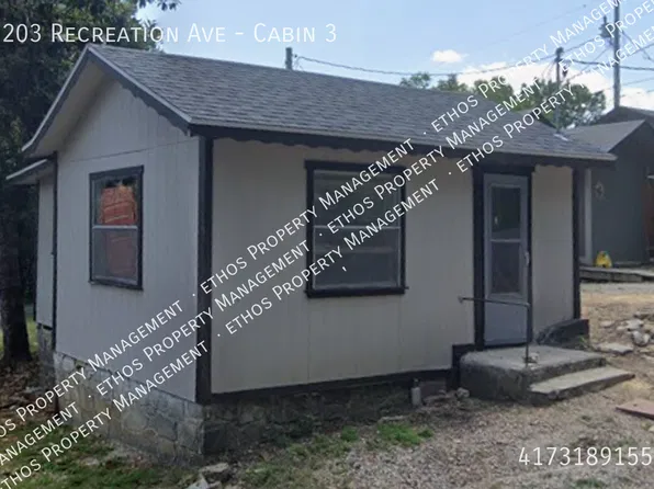 203 Recreation Ave, Rockaway Beach, MO