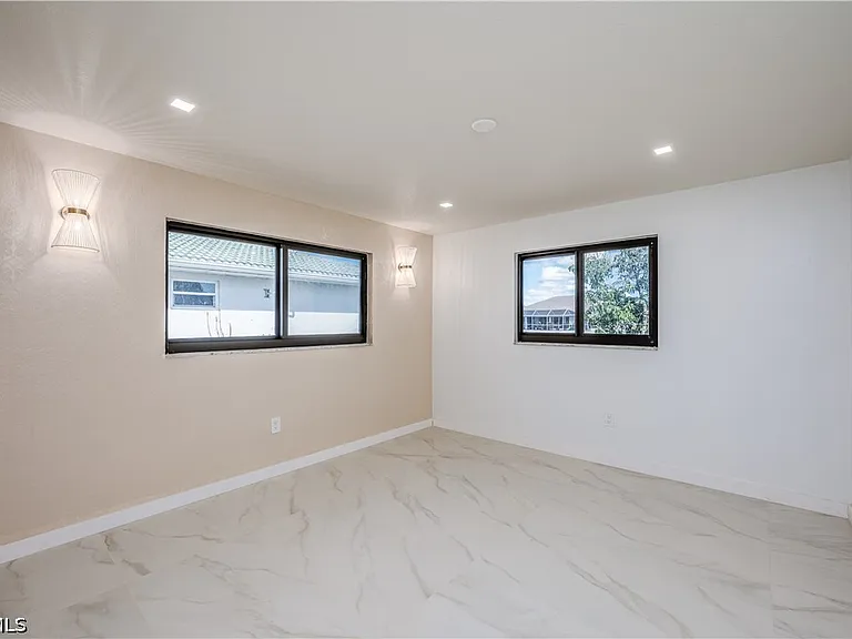 618 Santa Margerita Ln — Photo 17
