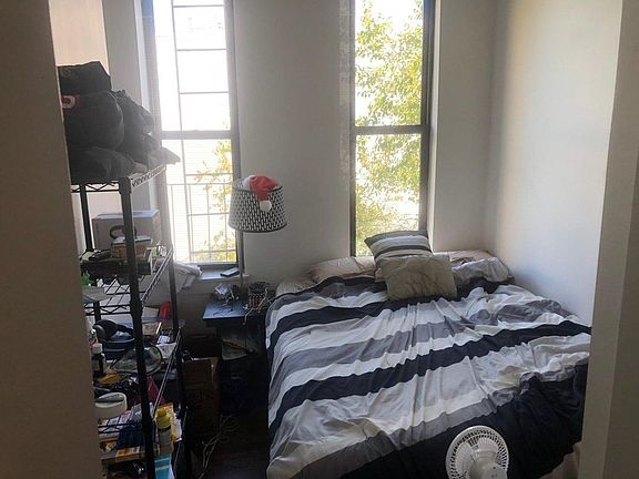 3rd image of 177 Wyckoff Ave APT 3R
