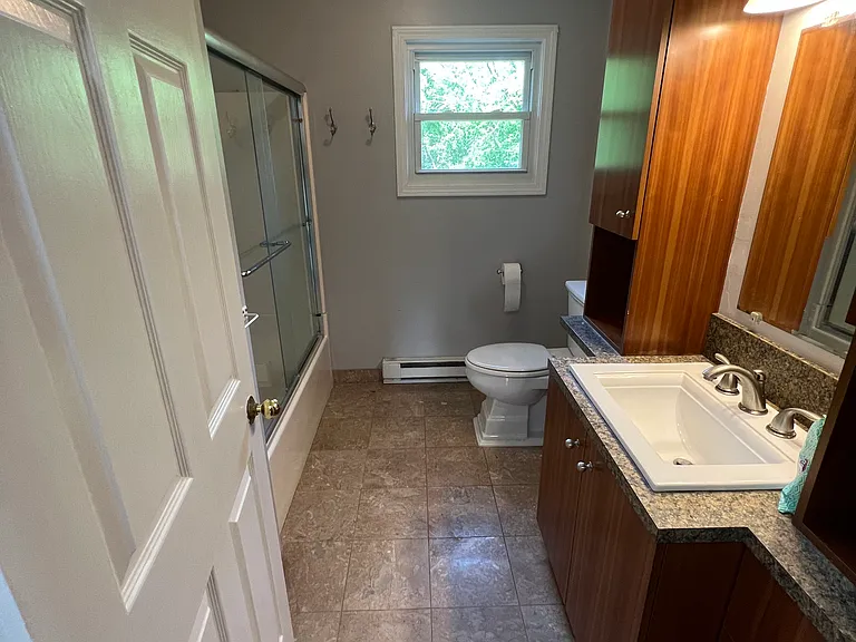 54 Goddard Memorial Dr — Photo 11