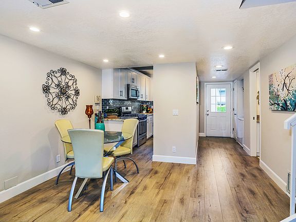 4th image of 10343 Mary Ave