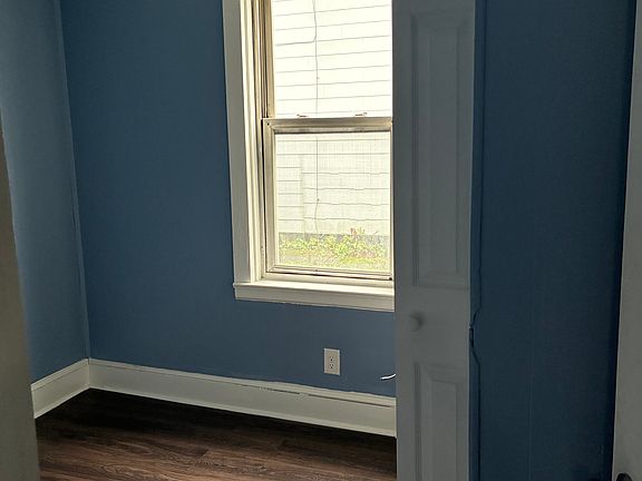 4th image of 416 Black River Blvd N APT 1