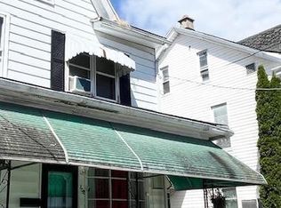 208 S Chestnut St, Mount Carmel, PA 17851