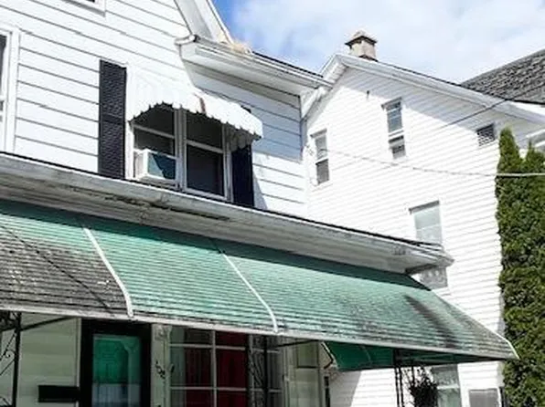 208 S Chestnut St, Mount Carmel, PA 17851