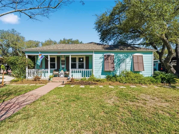 607 Chaparral St, Fulton, TX 78358