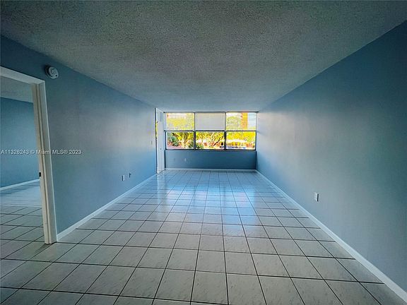 5th image of 1300 NE Miami Gardens Dr APT 204E