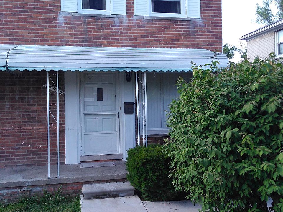 1st image of 24520 W Chicago St