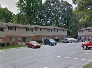 2004 Niagara St #E, Greensboro, NC 27405