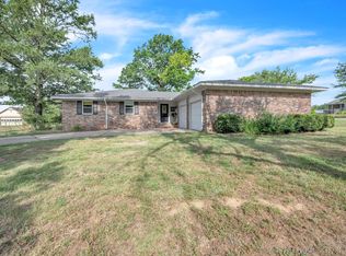 11038 W Country Rd, Sapulpa, OK 74066