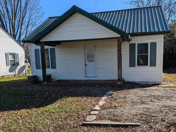 1672 N State Road 157 Rd, Bloomfield, IN 47424