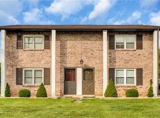 1685 Brodhead Rd APT 2, Coraopolis, PA 15108
