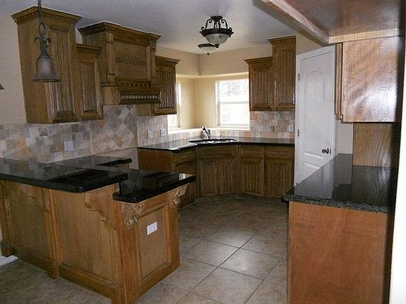 3rd image of 3508 Kilgore Ave